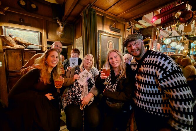 Pub Crawl and Sing along London Experience - More historic pubs, plus snack plates that keep the energy up