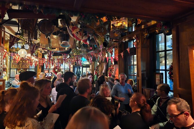 Pub Crawl and Sing along London Experience - Price and what you should budget for drinks