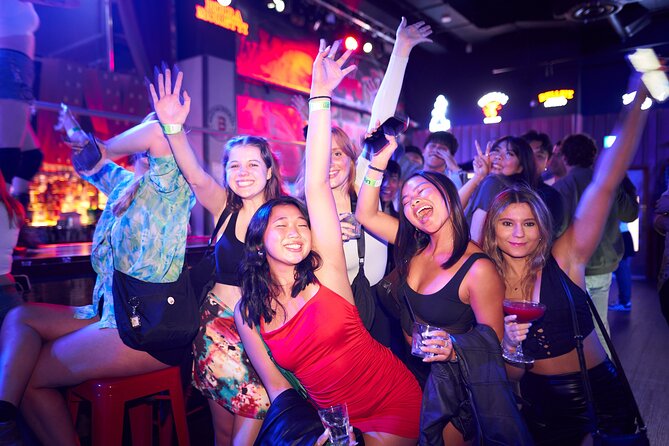 Pub Crawl of Central London - Free Shots, Drink Discounts, and the Photo Factor
