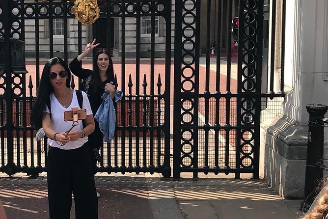 Public BucketRace - Scavenger Hunts with a Twist - BucketRace London in plain terms