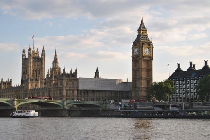 River Thames boat trip to Greenwich - From Westminster Pier: the landmarks come with built-in photo angles