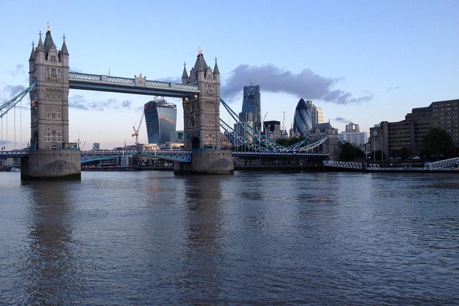 River Thames boat trip to Greenwich - Photo strategy for Parliament, Tower Bridge, and St Paul’s