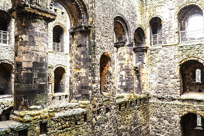 Rochester, Dover Castle Guided Tour and the Cliffs - Coach Ride Reality: Wi‑Fi, USB Charging, Group Size, and Comfort
