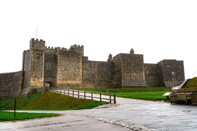 Rochester, Dover Castle Guided Tour and the Cliffs - Stop 1: Rochester Cathedral + the Dickens Walk (and Optional Castle Time)