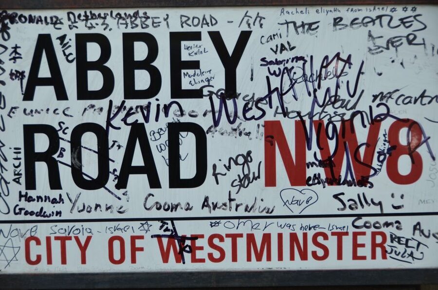Rock ‘n Roll London Tour By London Taxi - Abbey Road zebra crossing: a must-stop photo moment