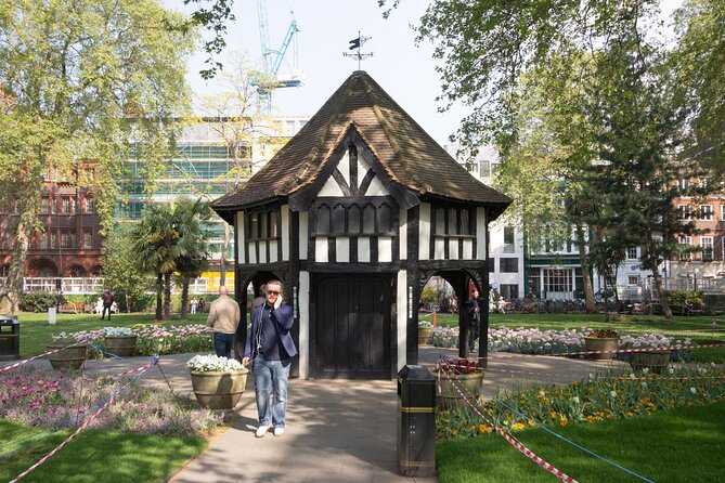 Rock & Roll London: Self-Guided Music Mystery Walk - Starting point to finishing point: what the flow feels like