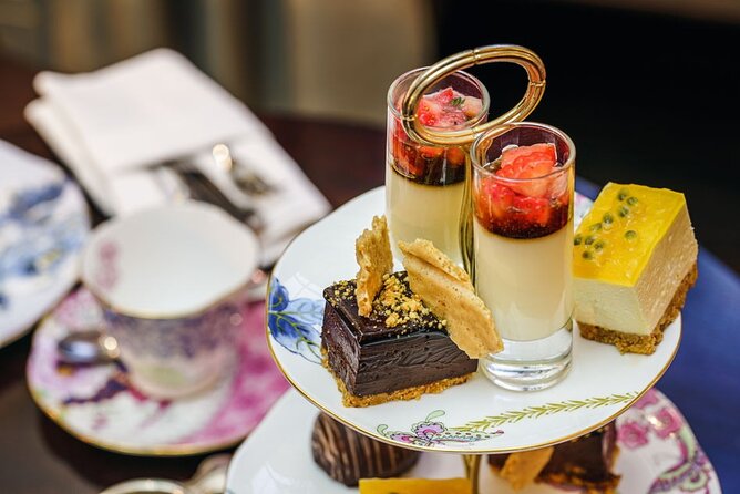 Royal Afternoon Tea & Walk at Kensington Palace - Kensington Gardens stroll: Albert’s design, Royal views, and the Diana statue