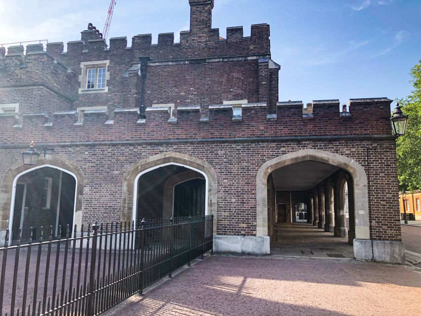 Royal London: Tudors & Stuarts Walking Tour - Where your Tudor-to-Stuart story actually starts