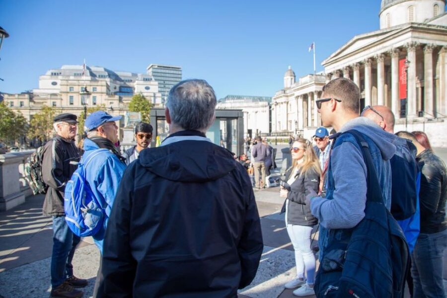Royal London Walking Tour - Queen Elizabeth II’s birthplace: a royal story grounded in a real address