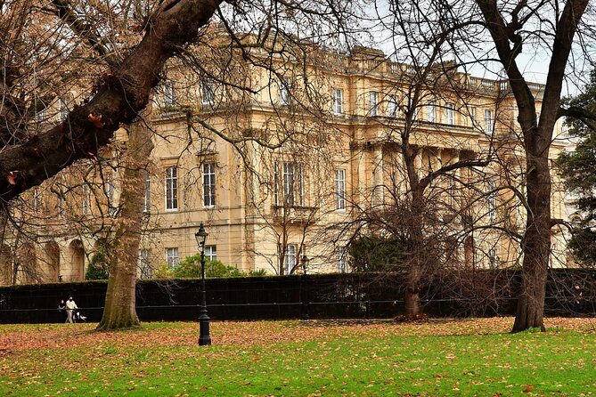 Royal Tour w/ Buckingham Palace Tickets - Semi-Private 8ppl Max - Timing, shoes, and how to stay comfortable for 4 hours