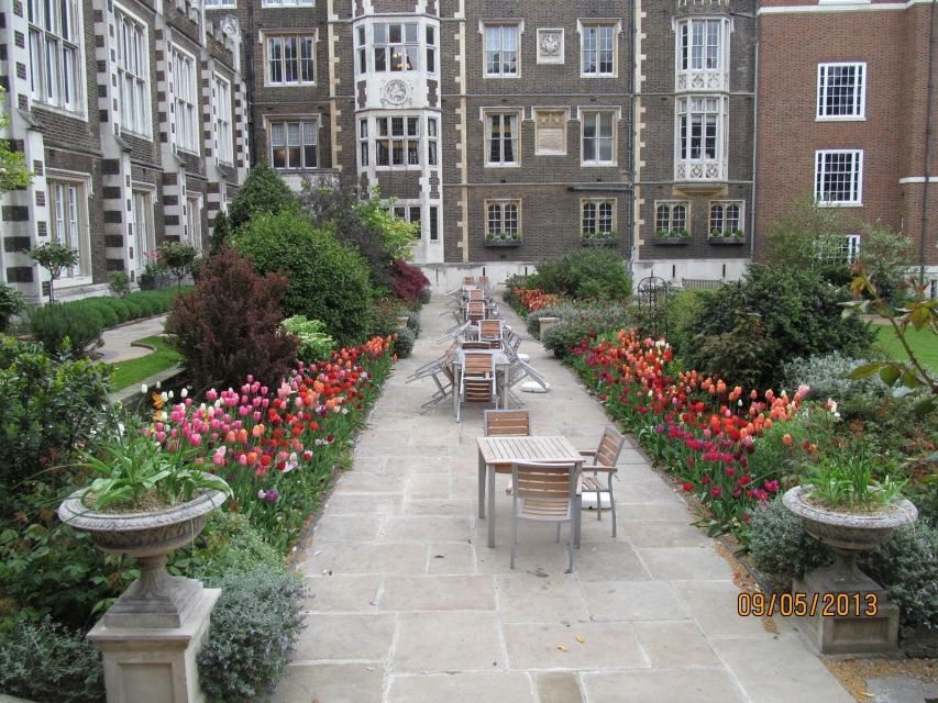 Secret Gardens of London Private Tour - Sunken palace garden time: the visual payoff