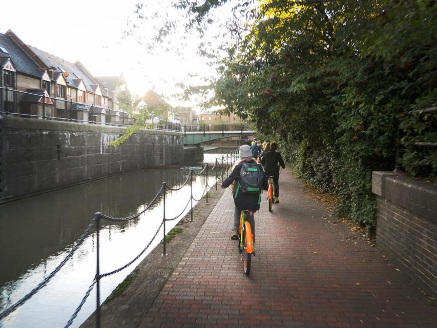 Secret London Tour by Bike - East End docks to Brick Lane: street life with a purpose