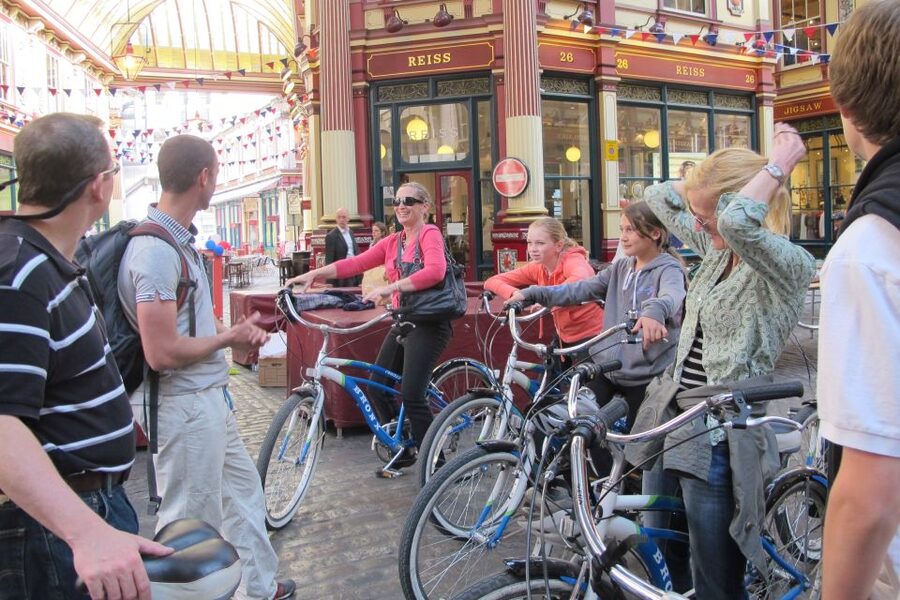 Secret London Tour by Bike - How long is 3.5 hours, really? The pacing that makes it feel worth it