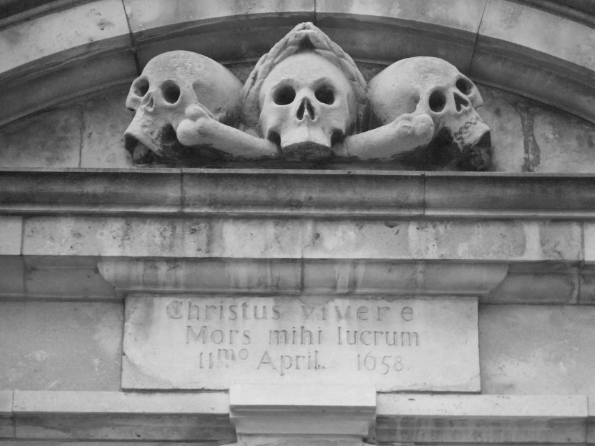 Secret Old London Walking Tour - Meeting at Barbican and Getting Oriented Fast