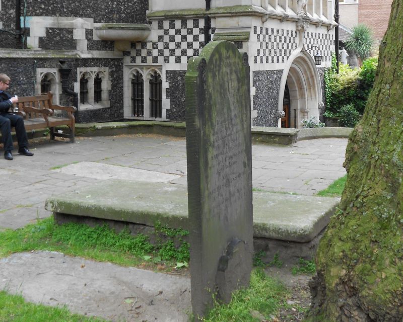 Secret Old London Walking Tour - A Touching Memorial in the Park: Where the Emotion Lingers