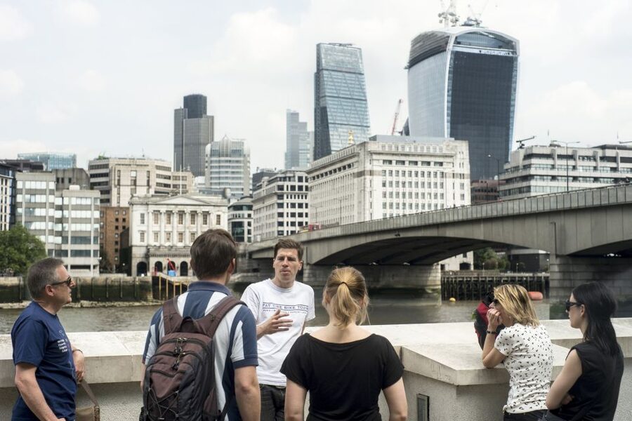 Secrets of London Bike Tour: Thames, Tower Bridge & Market - Borough Market lunch stop: plan your meal, then keep rolling