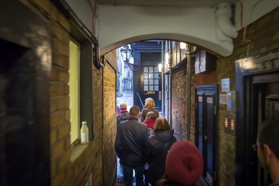Secrets of London Walking Tour - Key highlights