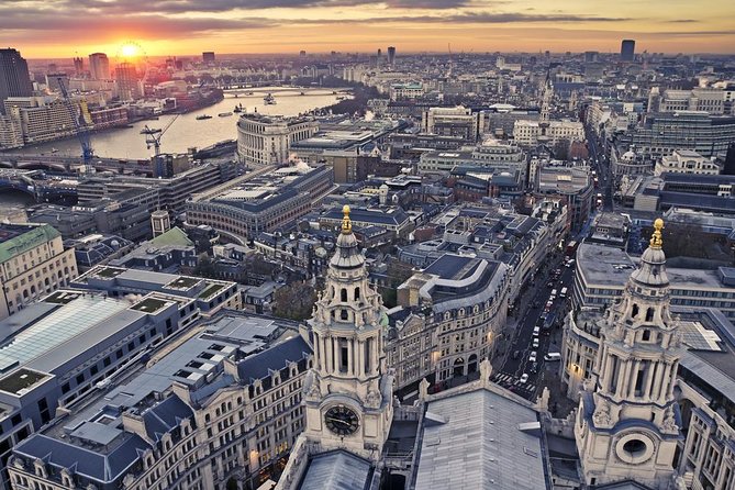 See More Taxi Tours: City Sights from Above and Below - Thames River and a city-eye view from the cab’s glass roof