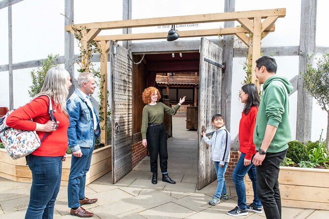 Shakespeare's Globe Guided Tour - Meeting point, timing, and getting your group sorted fast