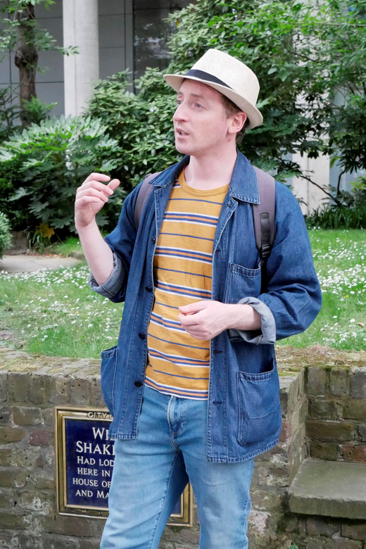 Shakespeare's London: Walking Tour - The actor’s moment: sonnets, tracts, and an Elizabethan snack break