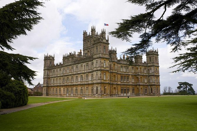 Shared Group Downton Abbey and Highclere Castle Tour from London - From Marble Arch to Victoria: the day’s rhythm (and why it works)