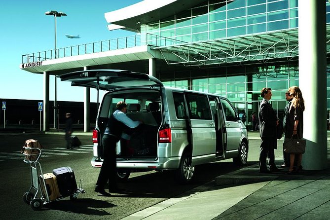Shared Shuttle London Arrival Transfer - Airport to Hotel / Accommodation - Pickup Points That Actually Help: Heathrow, Gatwick, Stansted, Luton, City Airport