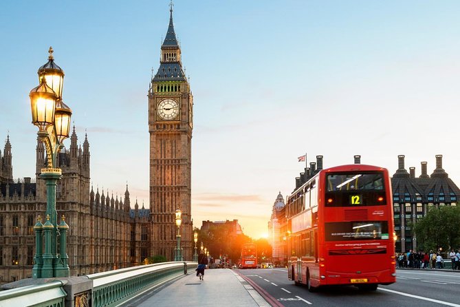 Sherlock Holmes Museum & See London's Top Sights Walking Tour - Sherlock Holmes Museum at 221B Baker Street: guided context, unguided freedom