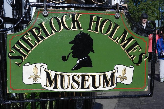 Sherlock Holmes Museum & Westminster Walking Tour - One day that links Westminster to 221B Baker Street