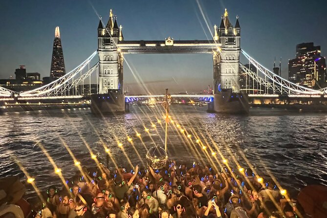 Silent Disco London Thames Boat Party - Value for money: why $34.72 can feel like a steal