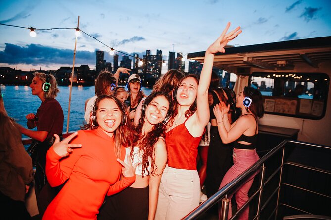 Silent Disco London Thames Boat Party - What you get onboard: headphones, decks, and the vibe