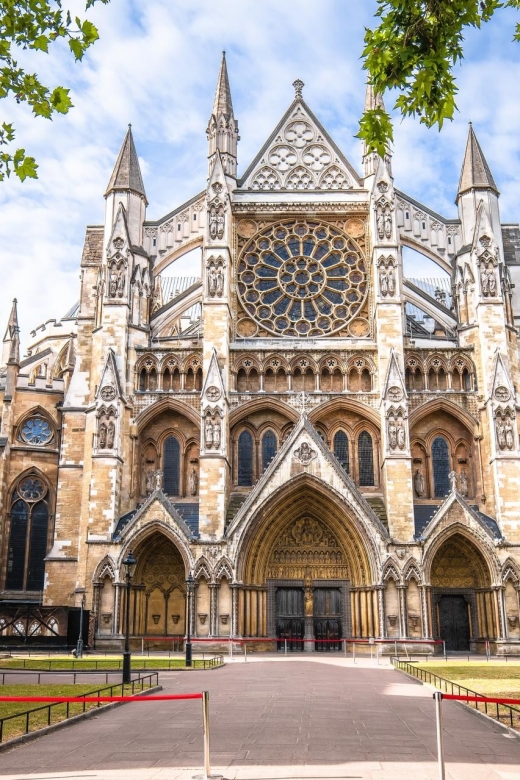 Skip-the-Line London Westminster Abbey Guided Tour in German - Westminster Abbey: the real reason to choose this tour