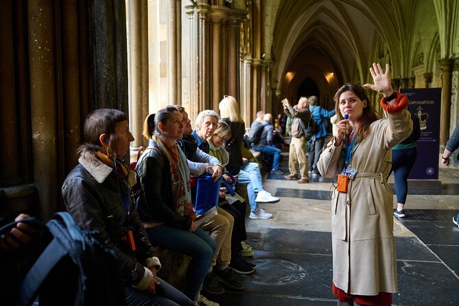Skip the Line Tower of London & Westminster Tour and River Cruise - Thames River Cruise From Embankment to Tower Bridge: The Best Pace Break