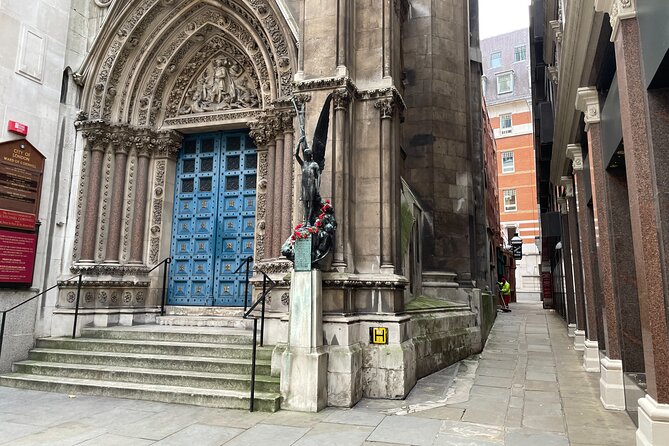 Slow Horses Locations – TV Walking Tour in London - Entering the Slow Horses London Walking Trail
