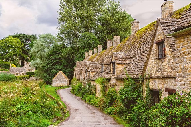 Small Group Cotswolds Villages, Stratford and Oxford Day Tour from London - The Cotswolds drive: country lanes, stone cottages, and quick village breaks