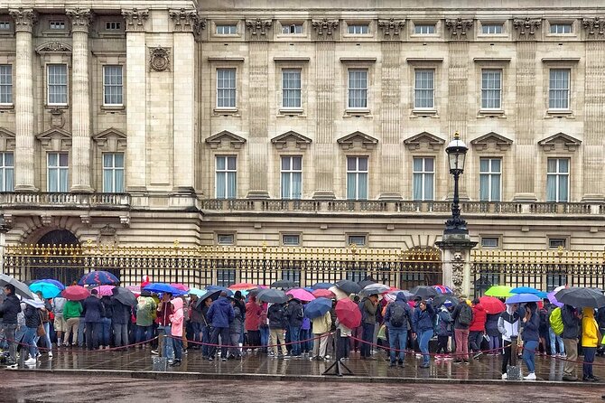 Small-Group London's Best Sights Walking Tour, Kids Join Free! - Buckingham Palace and Green Park: royal views plus smart timing