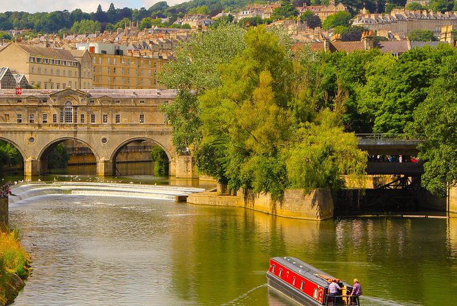 Small-Group to Bath, Lacock, Avebury and Stonehenge from London - Bath: squares, terraces, crescents, and Roman engineering you can feel