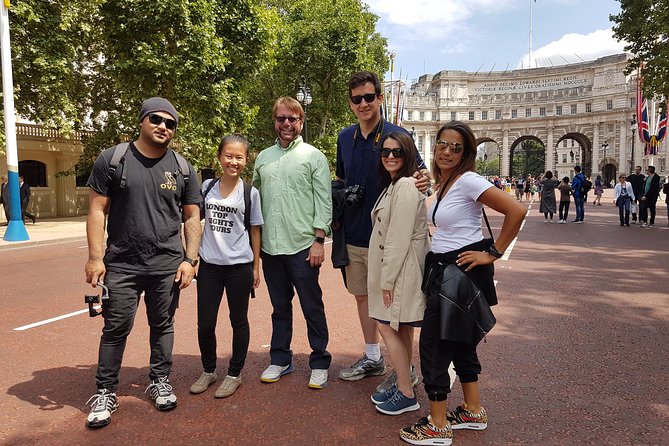 St Pauls Cathedral & See Over 30 Top London Sights Tour - Stop 5: Parliament Square and close-up Westminster drama