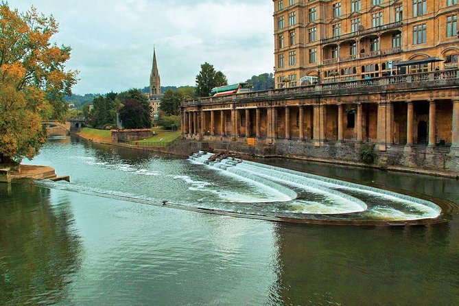 Stonehenge and Bath Day Guided Tour from London - Pulteney Bridge and Bath Abbey: Quick Stops With Big Payoff