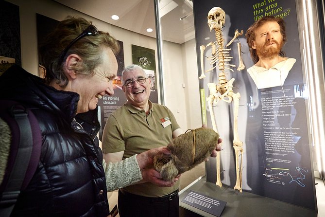Stonehenge and Bath Day Trip from London with Optional Roman Baths Visit - Guide style makes a difference: what to look for during the day