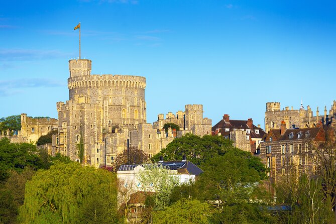 Stonehenge and Windsor from London - Getting started: Victoria Coach Station at 8:30 am