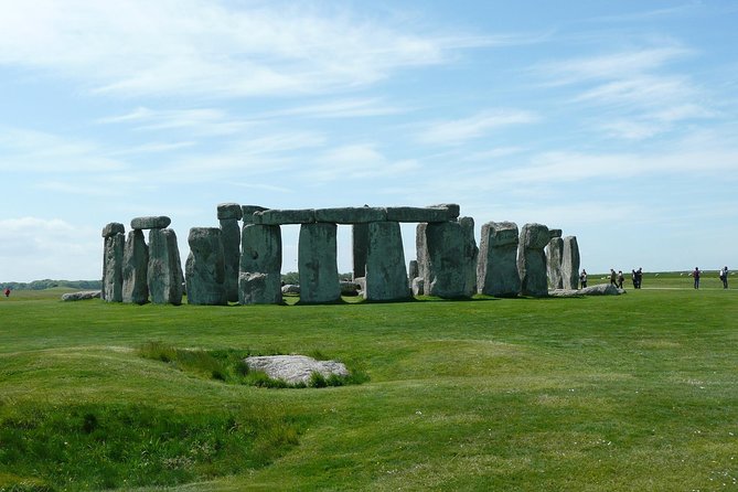 Stonehenge Independent Visit with Private Driver by Luxury Sedan - How much time you really get at Stonehenge