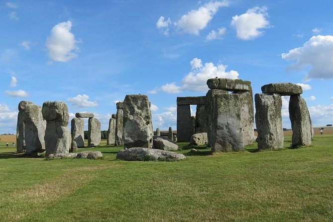 Stonehenge Independent Visit with Private Driver by Luxury Sedan - Price and value: what $270.82 per person buys you
