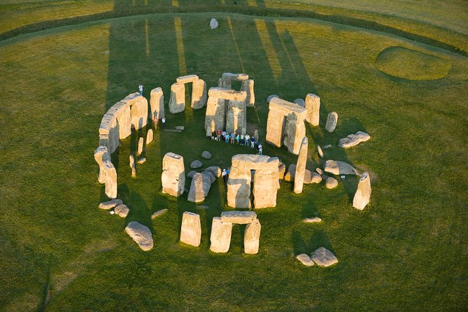 Stonehenge Inner Circle Access Day Trip from London Including Windsor - The London coach ride: timing, WiFi, and seat reality