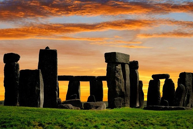 Stonehenge Inner Circle Access Day Trip from London Including Windsor - Food, photos, and pacing on an 11-hour day