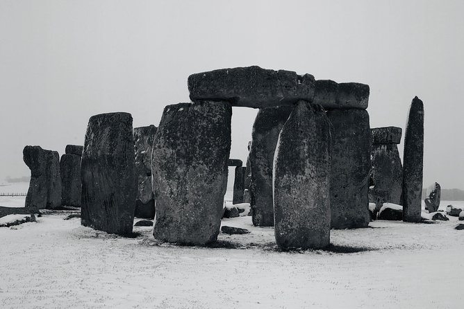 Stonehenge Private Car Tour with Driver Guide - Arriving at Stonehenge: what the guided visit actually includes