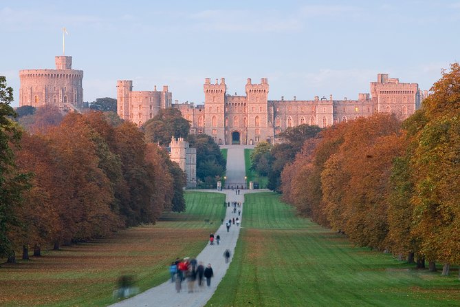 Stonehenge, Windsor Castle and Bath Full Day Guided Tour - What you’re really paying for: coach comfort and optional entrance tickets