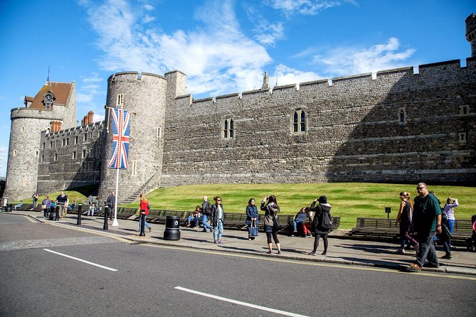 Summer Special: Buckingham Palace & Windsor Castle Tour - St George’s Chapel: The Royal Side of the Story