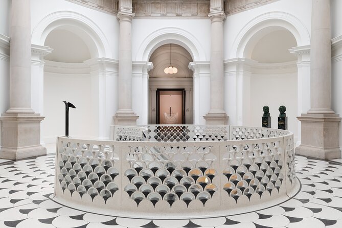 Tate Britain Official Discovery Tour - The Tate Britain experience: where the guide can steer you