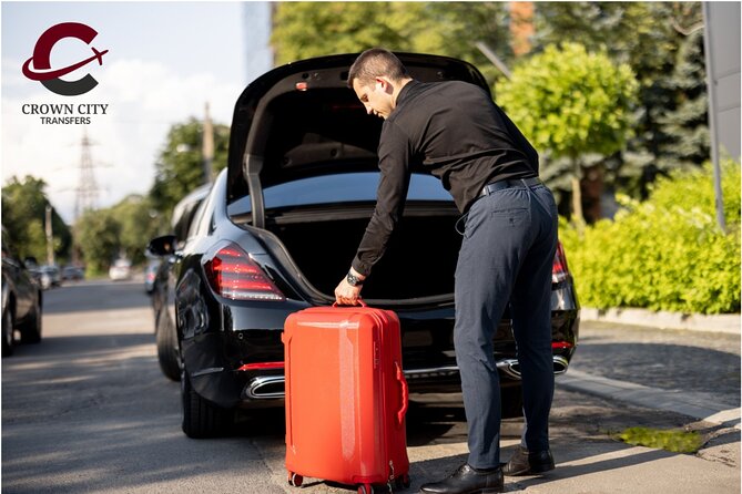 Taxi: Heathrow Airport To or From London - Meeting Point, Meet-and-Greet, and the 30-Minute Waiting Rule