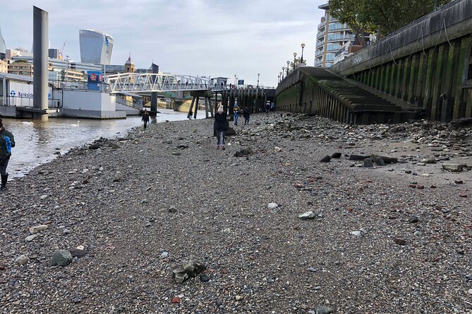 Thames Beachcombing - Meet Robert, Get Your Finds Explained, and Leave With Real Answers